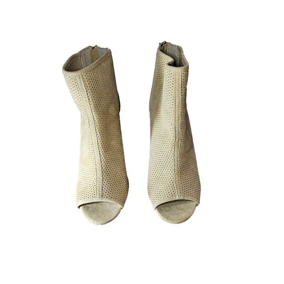 JustFab Mosha Natural Peep Toe Boot Size 6M - Picture 4 of 10